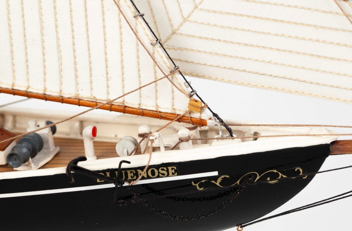 BILLING BOATS. BLUENOSE II. 600. 1/100 SCALE.