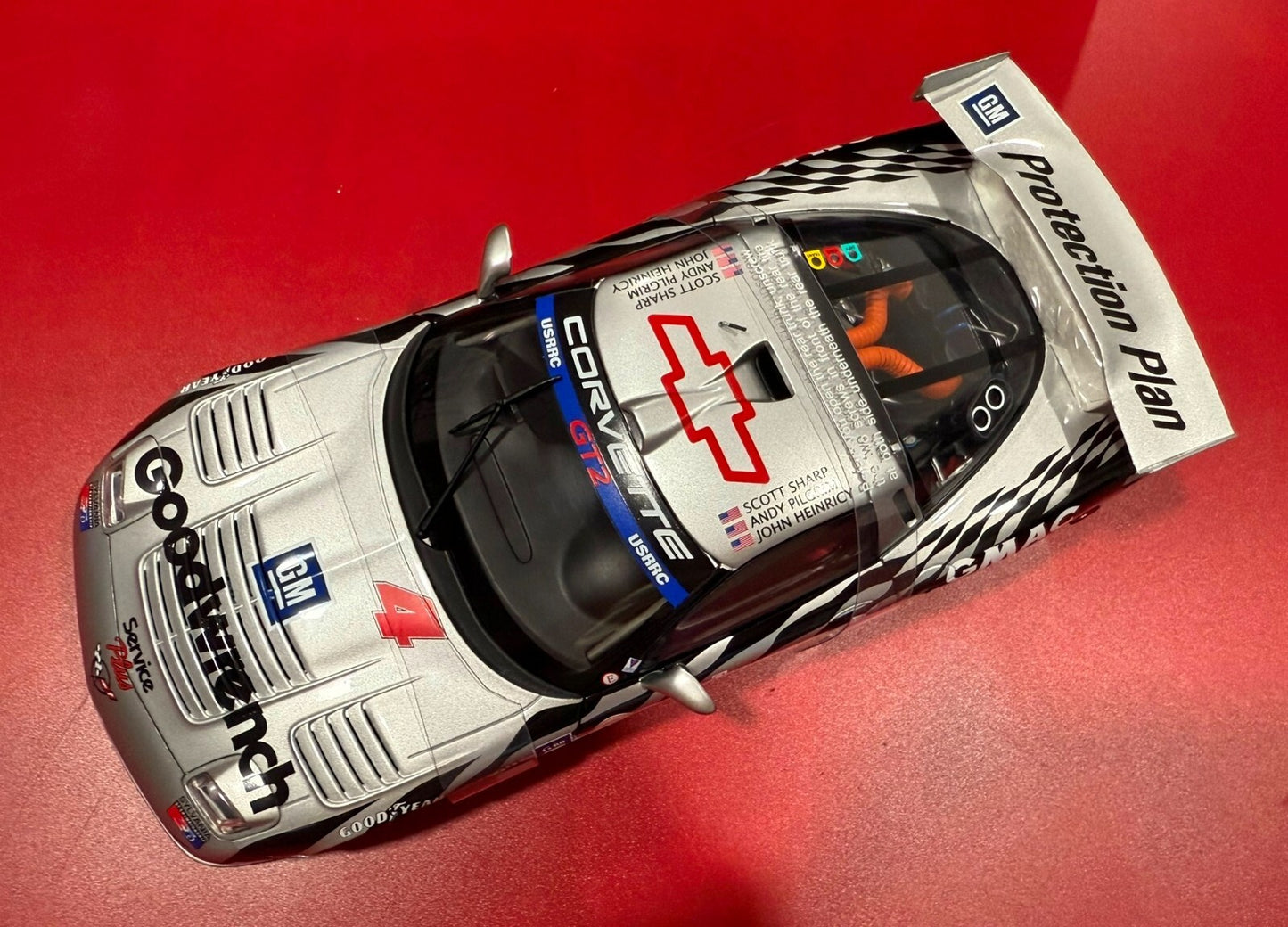 AUTOart. CORVETTE C5-R. 1/18 SCALE.