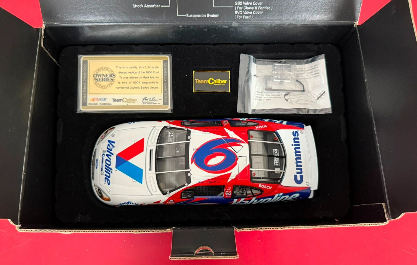 TEAM CALIBER. 2000 VALVOLINE FORD TAURUS. 1/24 SCALE. LIMITED EDITION.