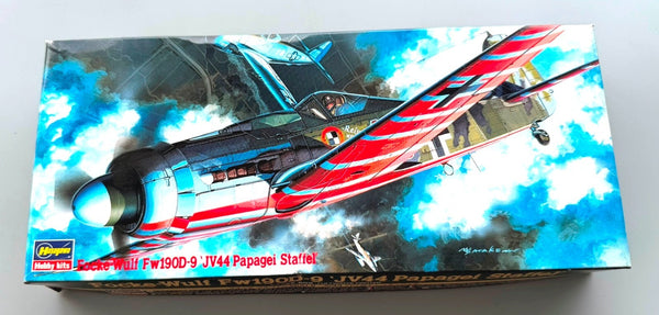 Hasegawa Focke-Wulf Fw190D-9 JV44 Papagei Staffel 1/72 Model Kit AP108