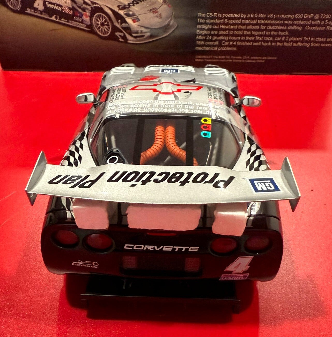 AUTOart. CORVETTE C5-R. 1/18 SCALE.