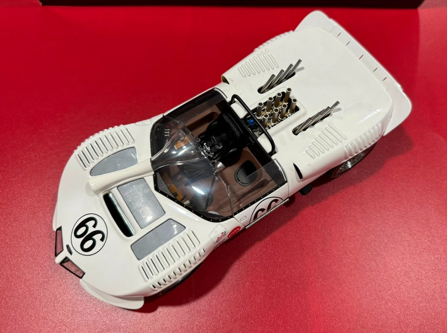 AUTOart. MILLENIUM CHAPARRAL 2. 1/18 SCALE.