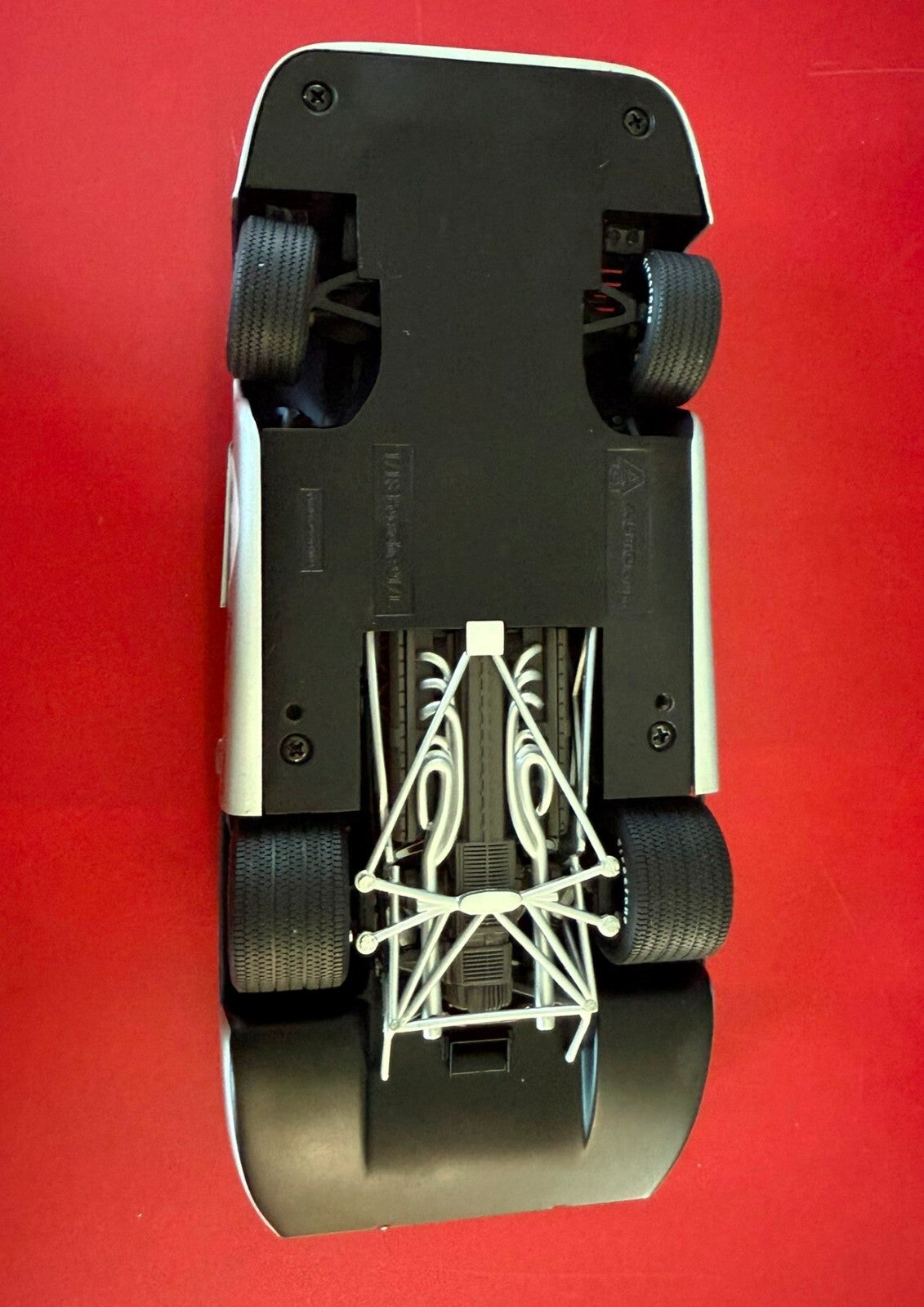 AUTOart. PORSCHE 917 LONG TAIL. 1/18 SCALE.