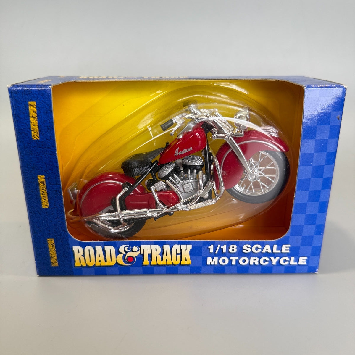 Maisto 31026 Indian Chief Motorcycle 1:18 Scale Road & Track Diecast Red