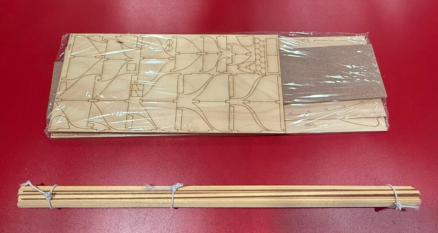 BILLING BOATS. BLUENOSE II. 600. 1/100 SCALE.
