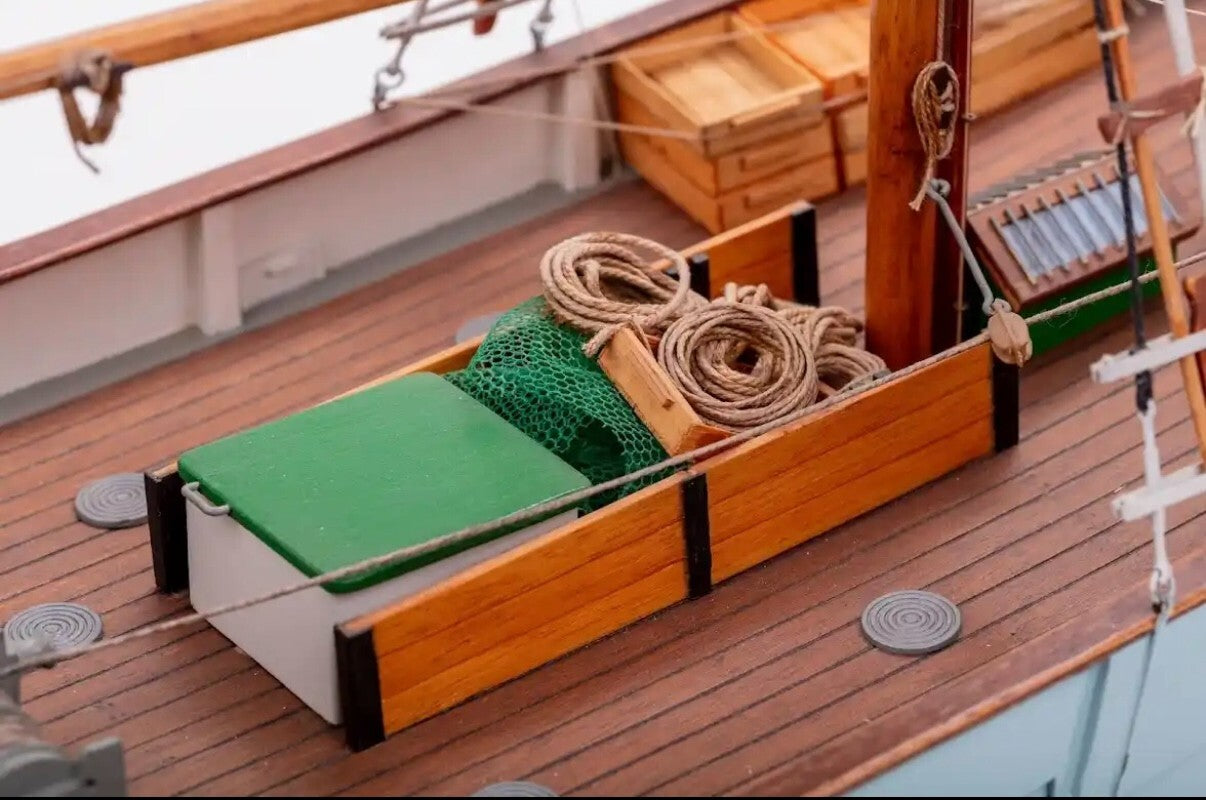 BILLING BOATS. FISHINGBOAT MARY ANN 472. 1/33 SCALE.