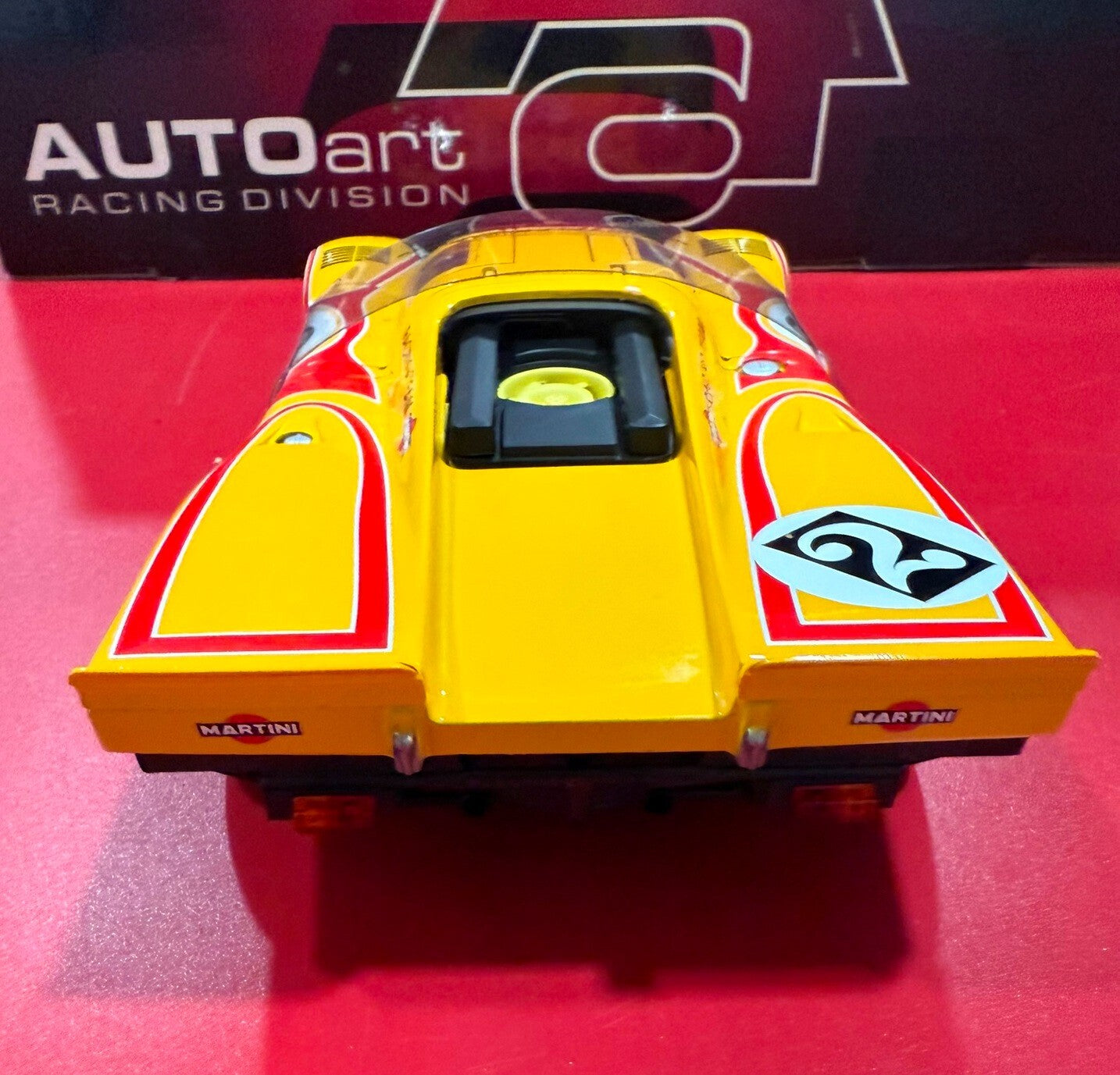 AUTOart. PORSCHE 917K. #2. YELLOW. SIFFERT AHRENS. 1/18 SCALE.