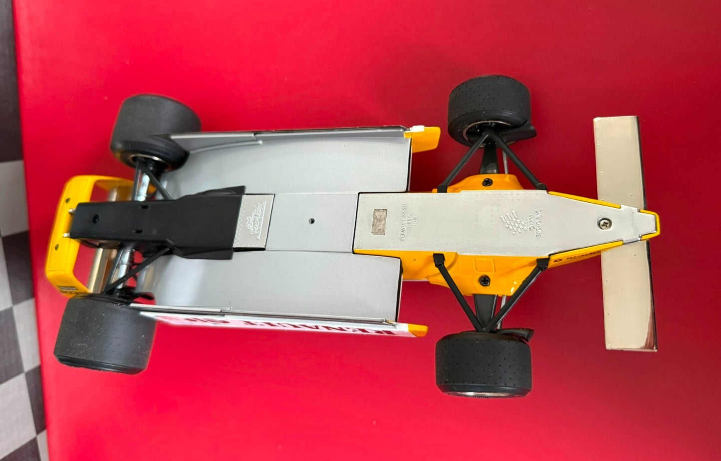 EXOTO. GRAND PRIX CLASSICS. RENAULT RE-20 TURBO. No. 15. 1/18 SCALE.