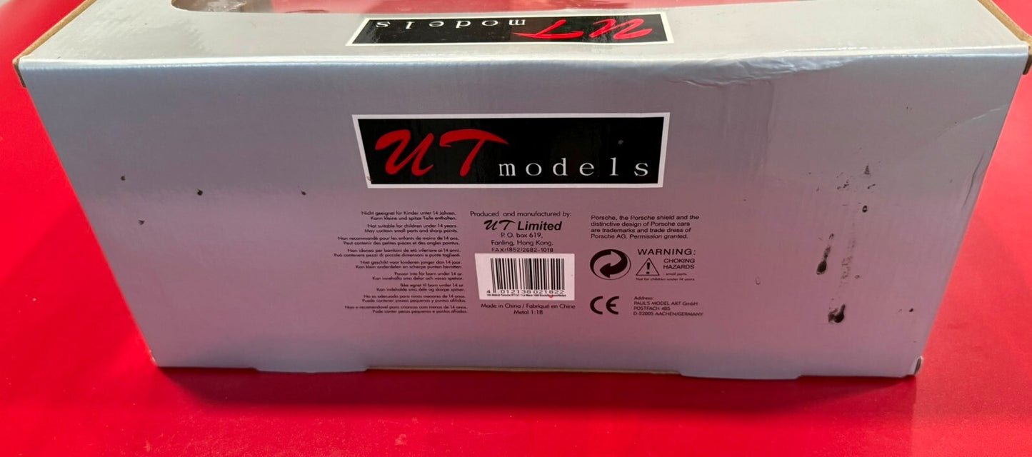 UT Models Porsche 911 GT1 Mobil 1 Le Mans 1:18 Diecast Racing Collection