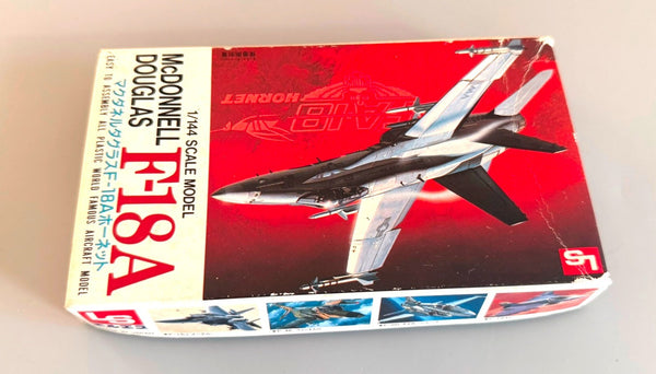 LS 1030 McDonnell Douglas F-18A Hornet 1/144 US Navy Fighter Plastic Model Kit