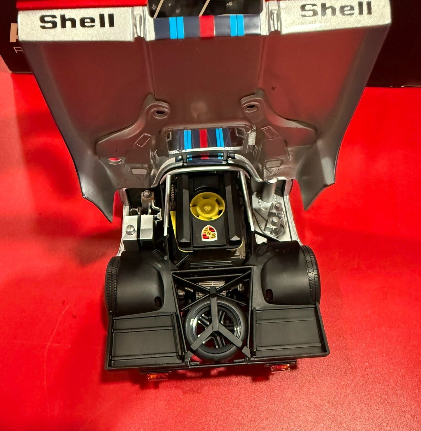 AUTOart. PORSCHE 917K. #3. 1/18 SCALE.