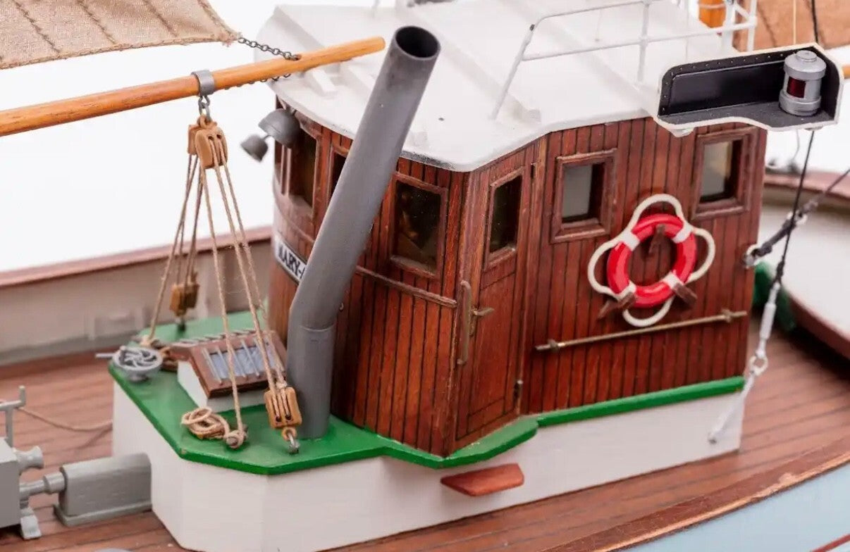 BILLING BOATS. FISHINGBOAT MARY ANN 472. 1/33 SCALE.