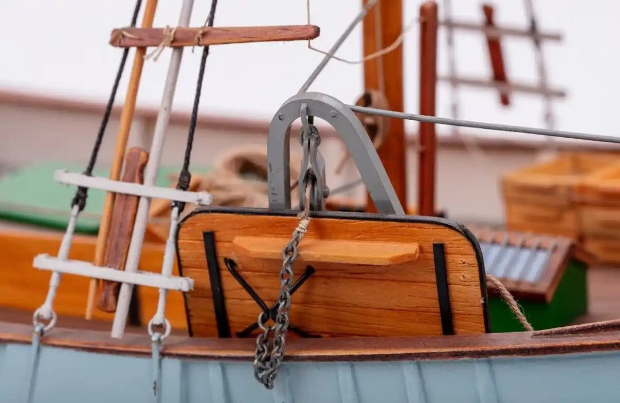 BILLING BOATS. FISHINGBOAT MARY ANN 472. 1/33 SCALE.