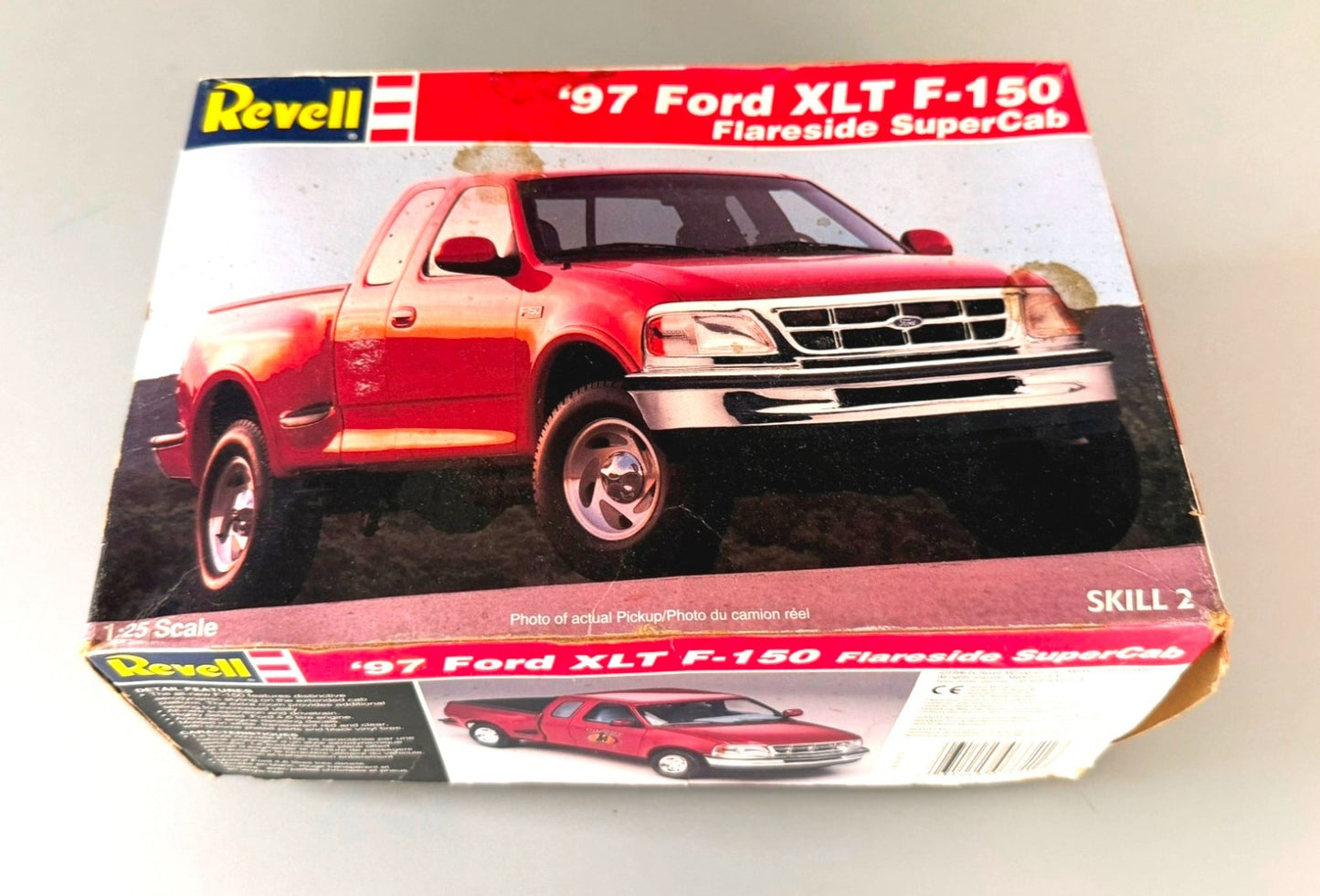 REVELL 85-7621 1997 FORD XLT F-150 FLARESIDE SUPERCAB 1/25 SCALE MODEL KIT