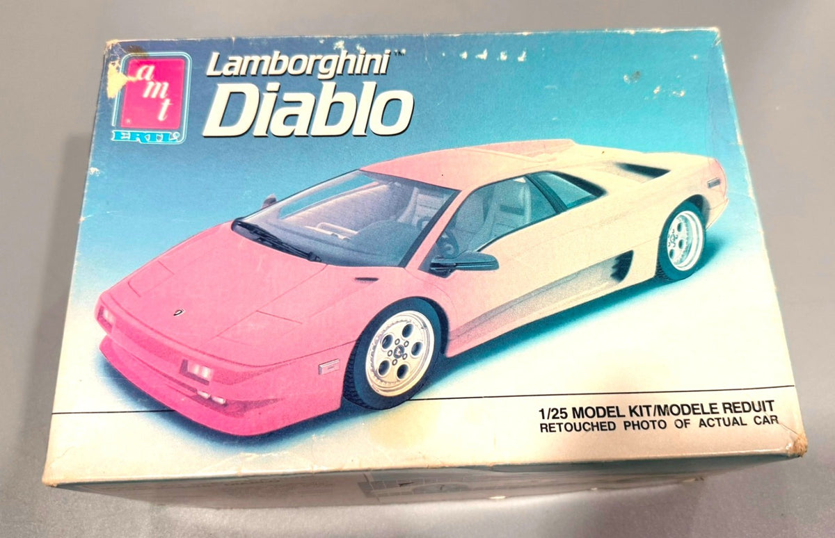 AMT/ERTL Lamborghini Diablo – 1:25 Scale Model Kit – Kit #6933