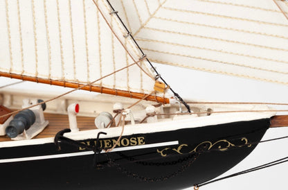 BILLING BOATS. BLUENOSE II. 600. 1/100 SCALE.