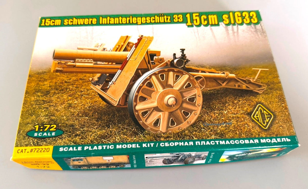 ACE 15cm sIG 33 1/72 Scale Plastic Model Kit #72220