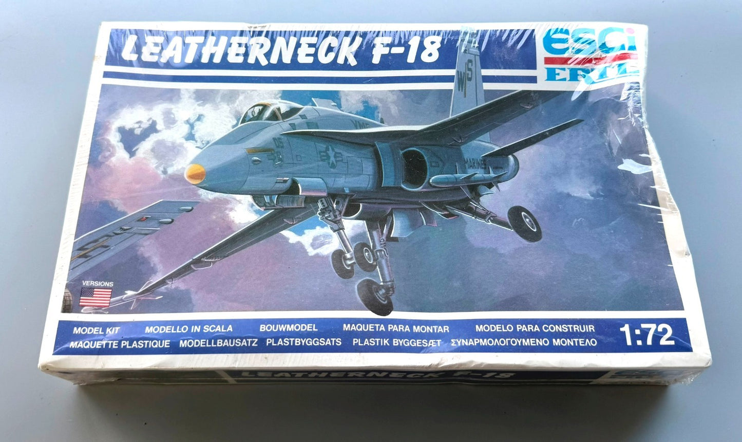 ESCI ERTL Leatherneck F-18 1/72 Scale Model Kit No. 9047 US Marine Fighter Jet