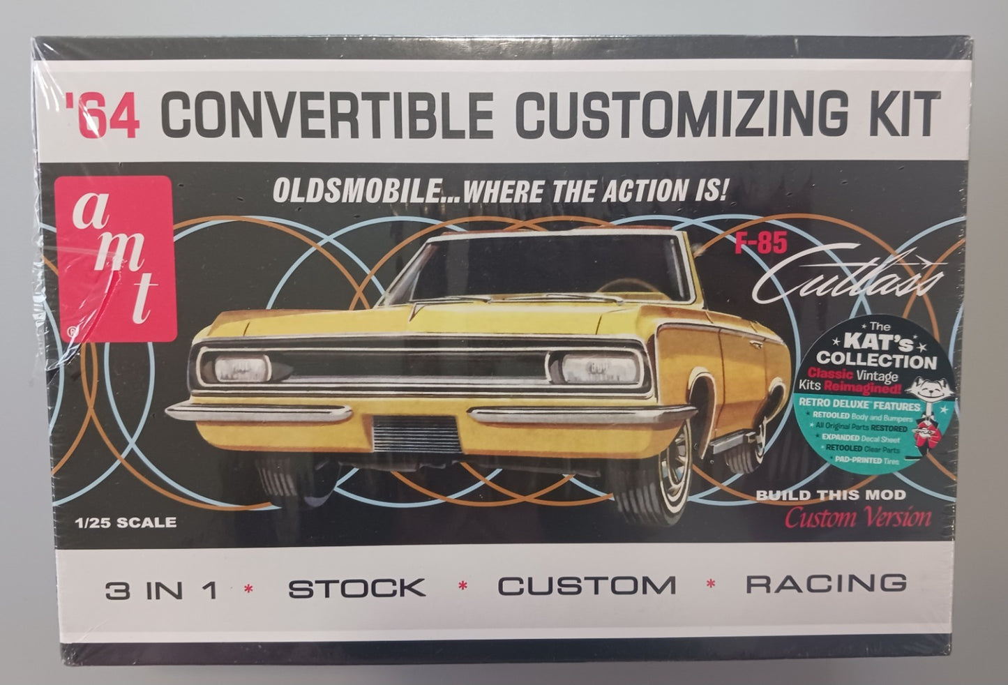 AMT AMT1200/12 1964 Oldsmobile F-85 Cutlass Convertible 1:25 Scale Model Kit