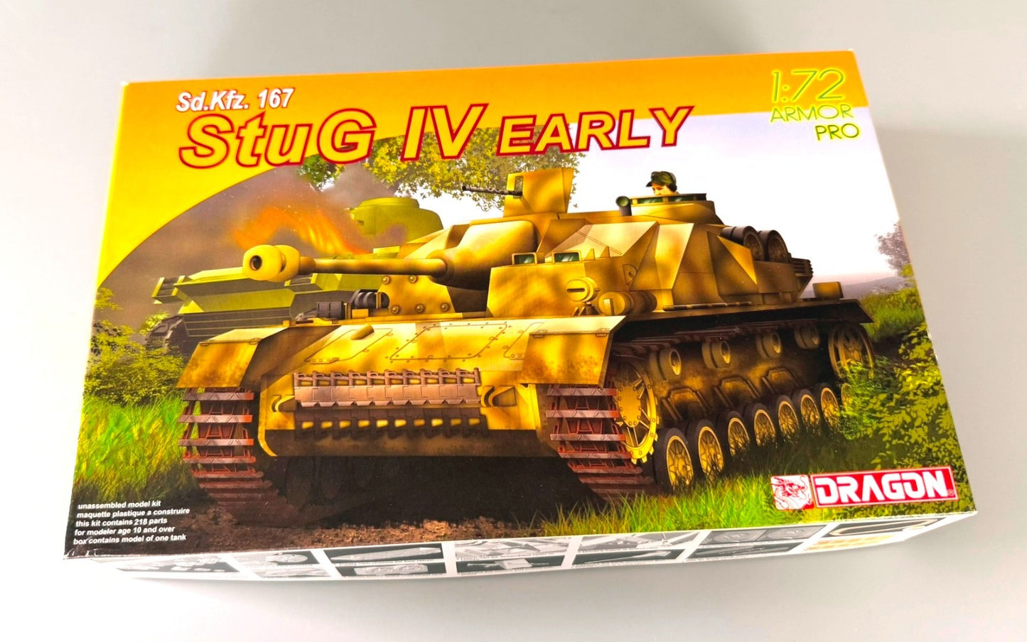Dragon 7235 Sd.Kfz. 167 StuG IV Early 1/72 Scale Model Kit