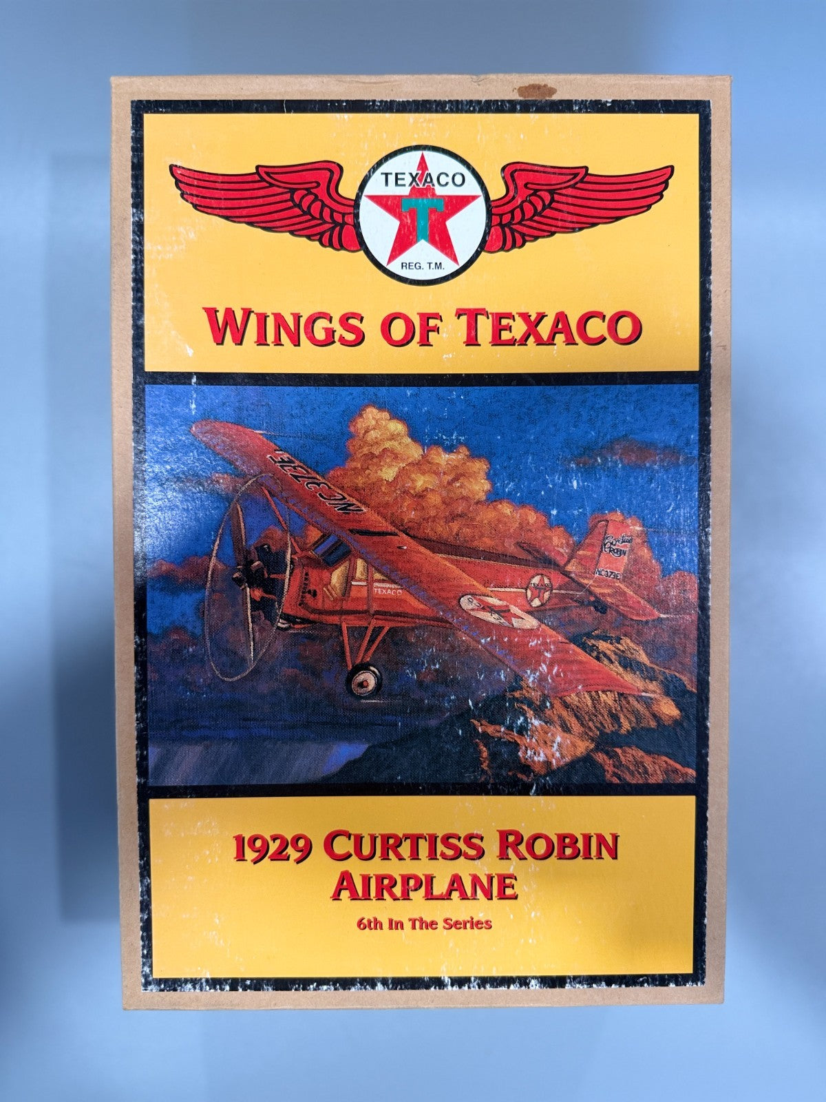 Ertl H122 Wings of Texaco 1929 Curtiss Robin Airplane Bank 6th Series