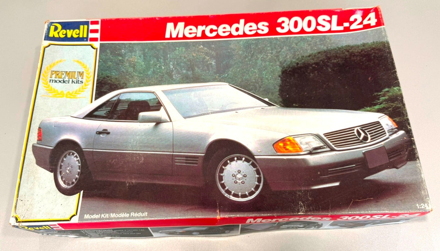 REVELL. MERCEDES 300SL-24. 1/24. MODEL KIT. KIT #7437. PREMIUM MODEL KITS.
