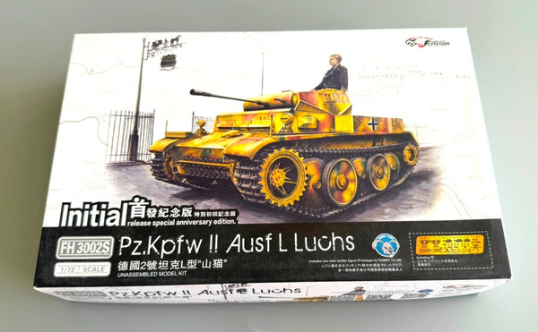 FlyHawk FH3002S PzKpfw II Ausf L Luchs Initial Release 1/72 Model Kit