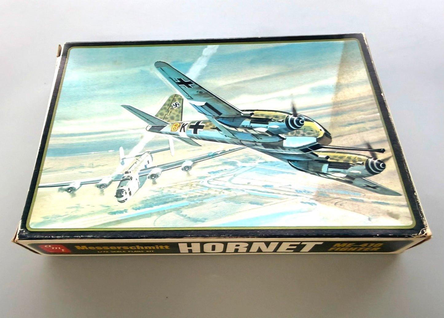 AMT Frog Messerschmitt Me-410 Hornet Fighter Aircraft 1/72 Scale Vintage A-60180