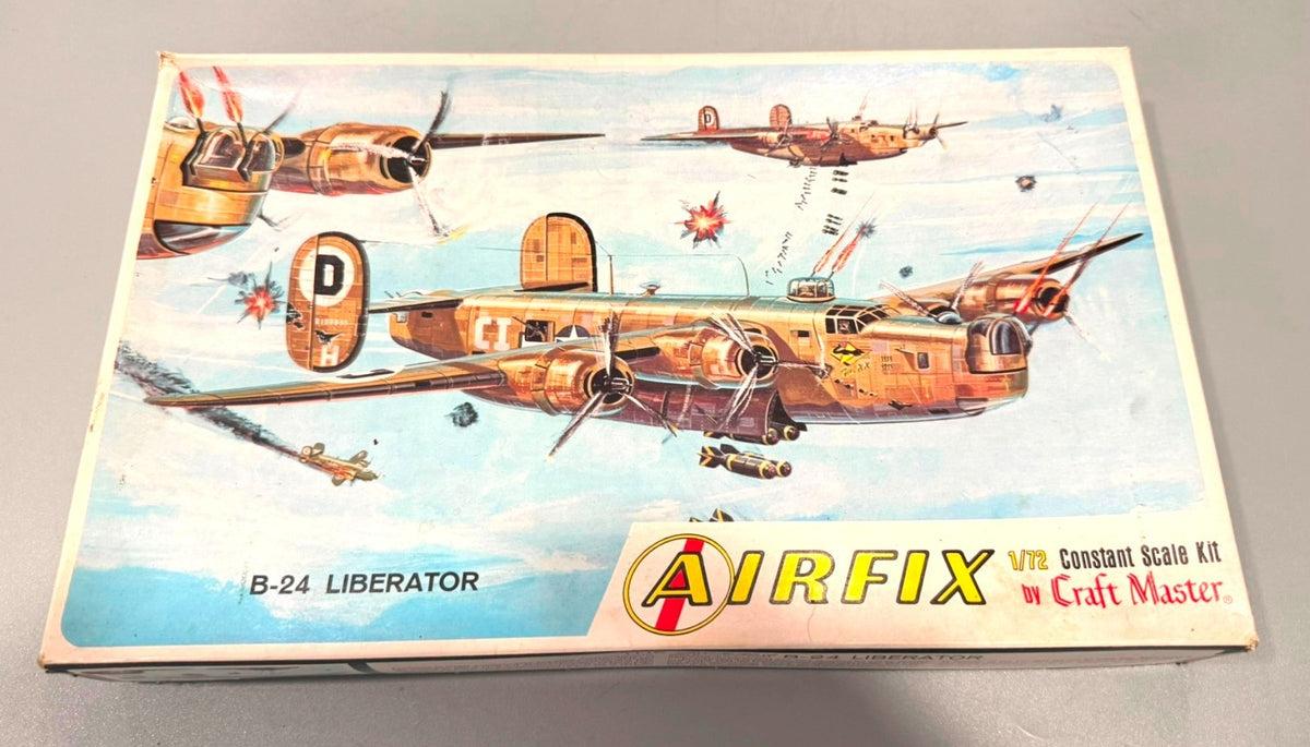 Airfix Craft Master B-24 Liberator WWII Bomber Aircraft Model Kit 1503-150