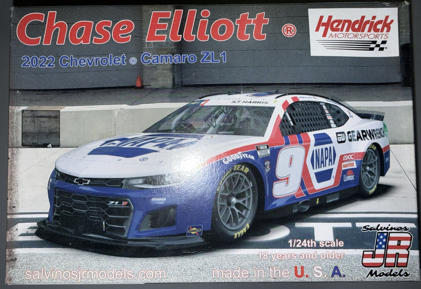 Salvinos JR HMC2022CEC Chase Elliott 2022 Camaro ZL1 NASCAR 1/24 Model Kit