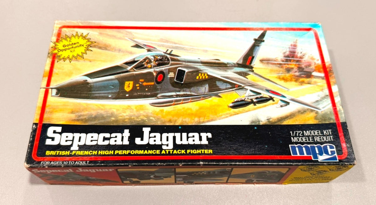 MPC SB2C Helldiver with 6 Crewmen – 1:72 Scale Model Kit – No. 2-0108