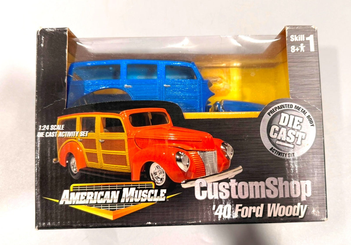 American Muscle CustomShop 1940 Ford Woody 1:24 scale Die Cast