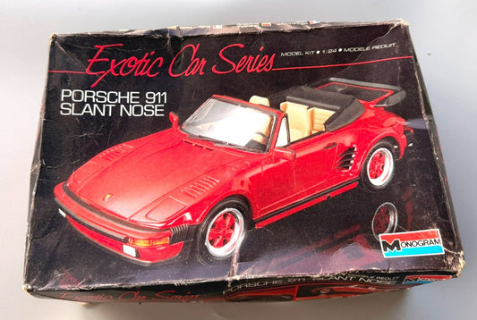 Monogram Exotic Car Series Porsche 911 Slant Nose 1/24 Scale Model Kit 2788