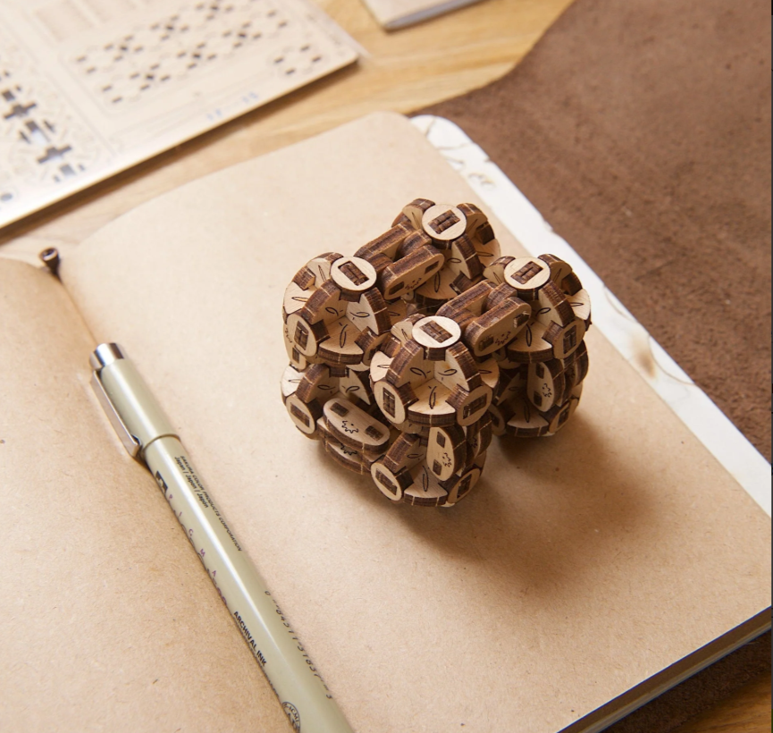 UGears Flexi-Cubus Wooden 3D Puzzle, Model 70049