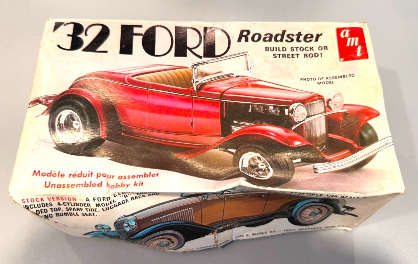 AMT T150 1932 Ford Roadster Stock or Street Rod 1/25 scale Model Kit