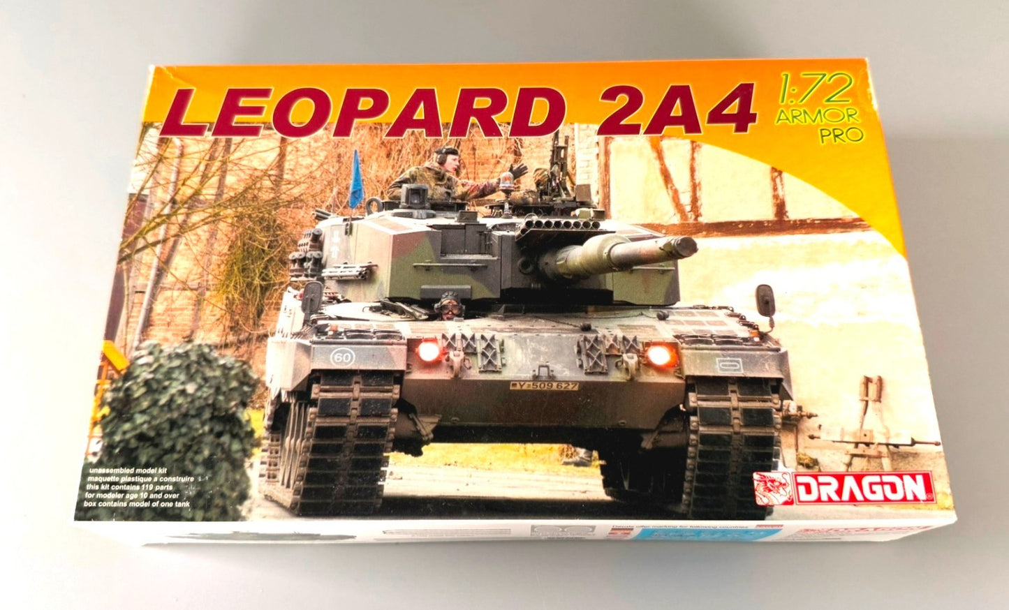 Dragon 7249 Leopard 2A4 1/72 Scale Model Kit