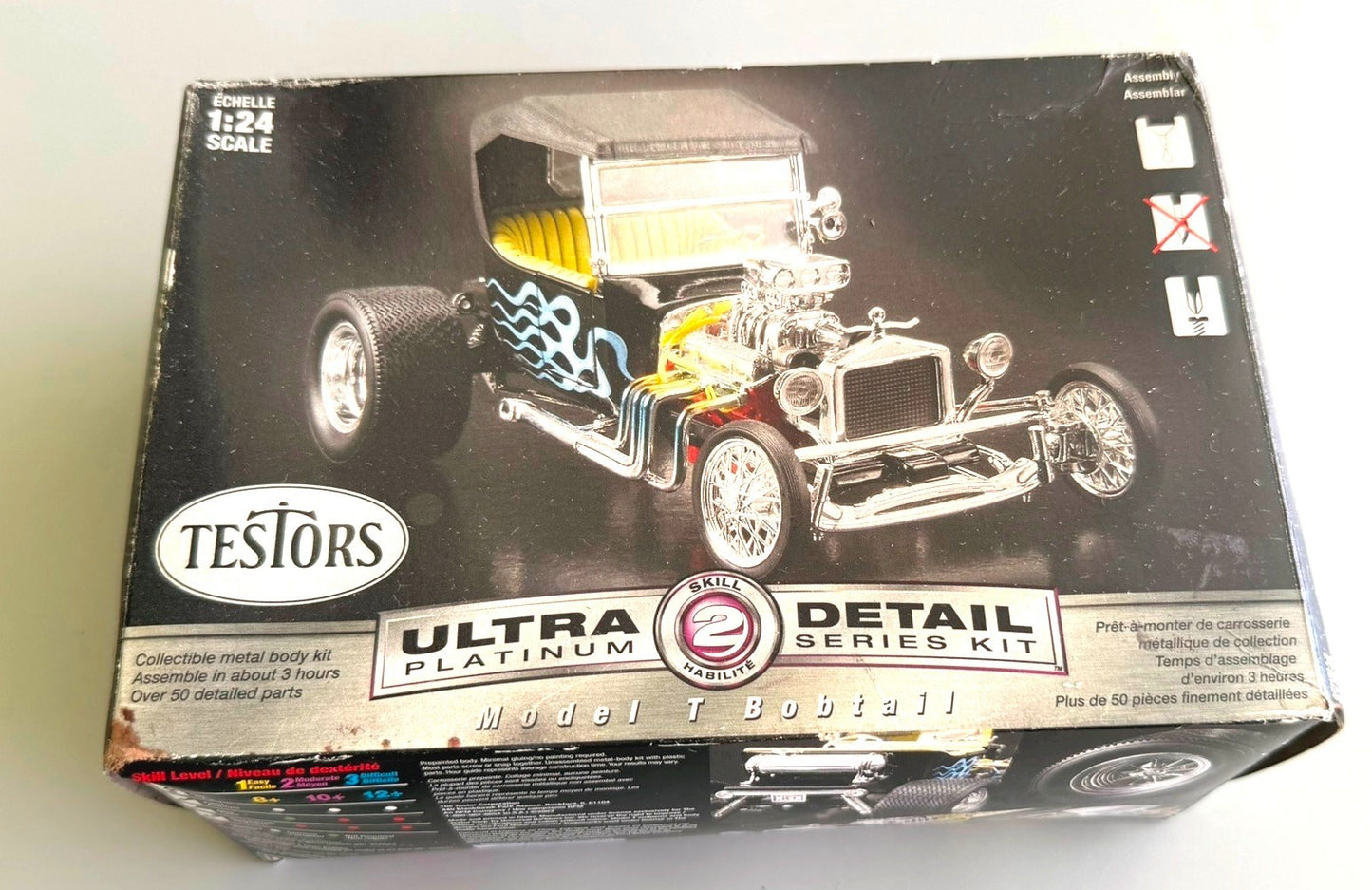 TESTORS. ULTRA PLATINUM DETAIL SERIES. MODEL T HOT ROD. 1/24 SCALE. METAL BODY