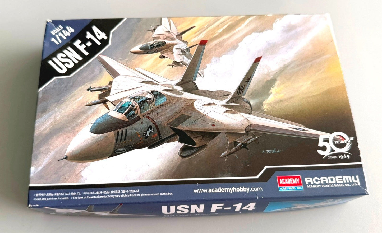 ACADEMY 12608 USN F-14 Tomcat 1/144 scale Model Kit US Navy Fighter