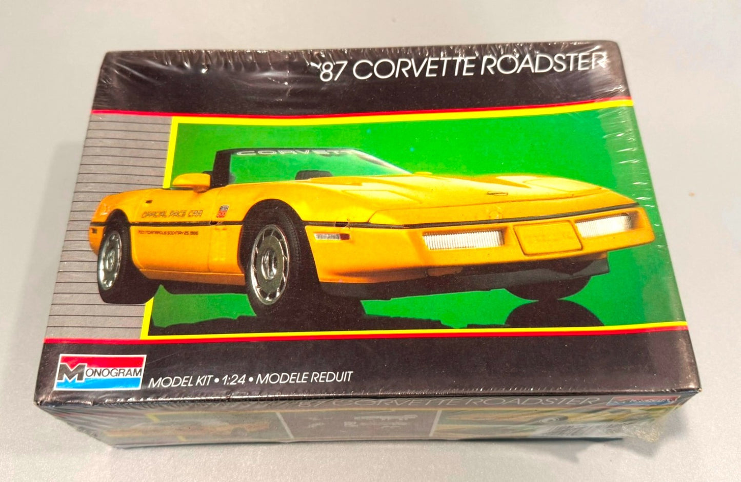 MONOGRAM. 1987 CORVETTE ROADSTER. 1/24. MODEL KIT. KIT #2742. SEALED.