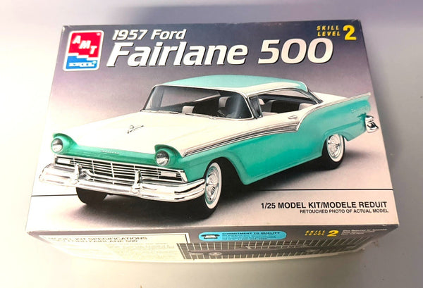 AMT Ertl 8028 1957 Ford Fairlane 500 1/25 Model Kit Open Box