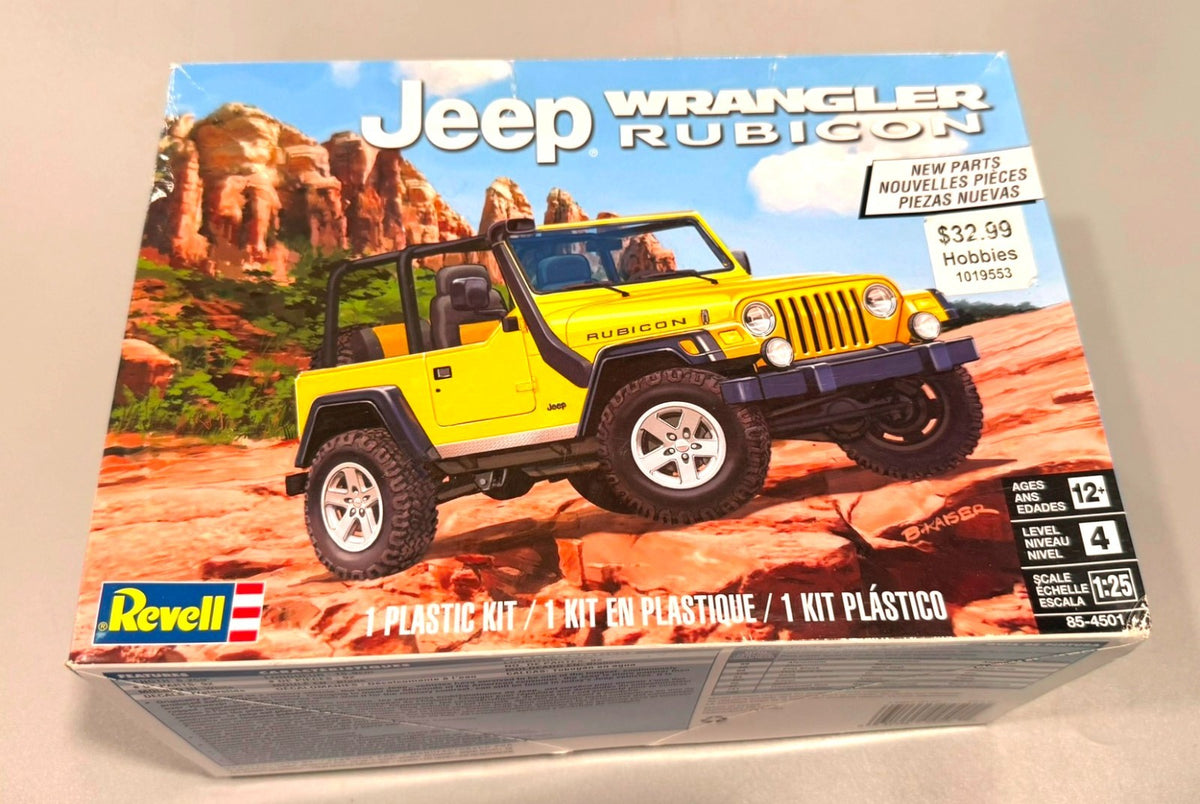 Revell Jeep Wrangler Rubicon 1:25 Model Kit #85-4501
