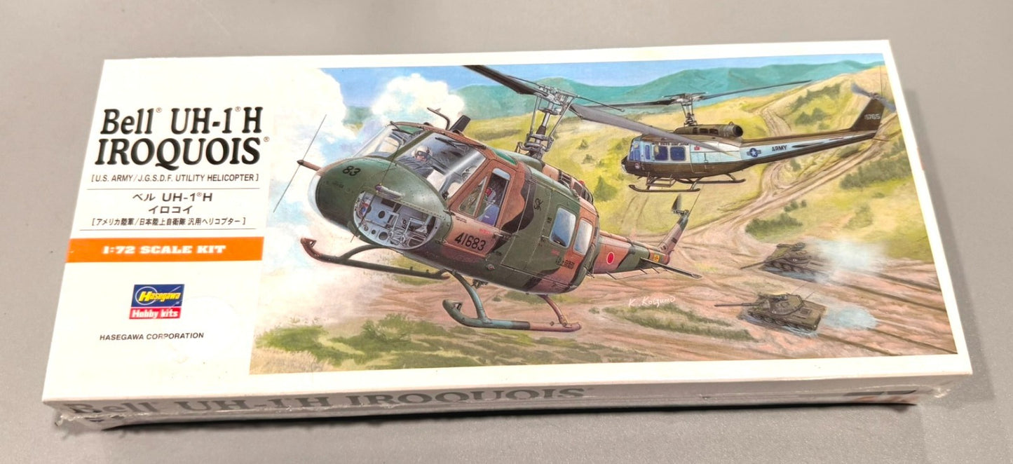 HASEGAWA. BELL UH-1H IROQUOIS. 1/72 SCALE KIT. No. 00143.