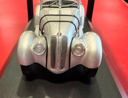 MINICHAMPS. BMW 328 - 1936 SILVER.  1/18 SCALE.