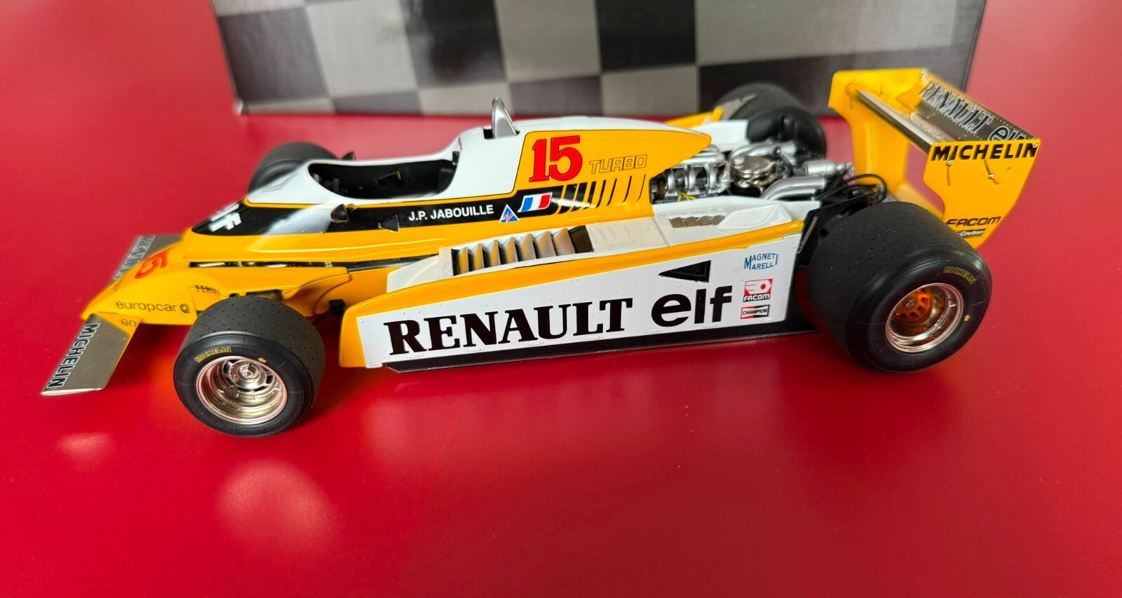EXOTO. GRAND PRIX CLASSICS. RENAULT RE-20 TURBO. No. 15.  1/18 SCALE.
