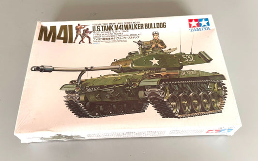 TAMIYA. U.S. TANK M41 WALKER BULLDOG. 1/35 SCALE. SERIES NO. 55.