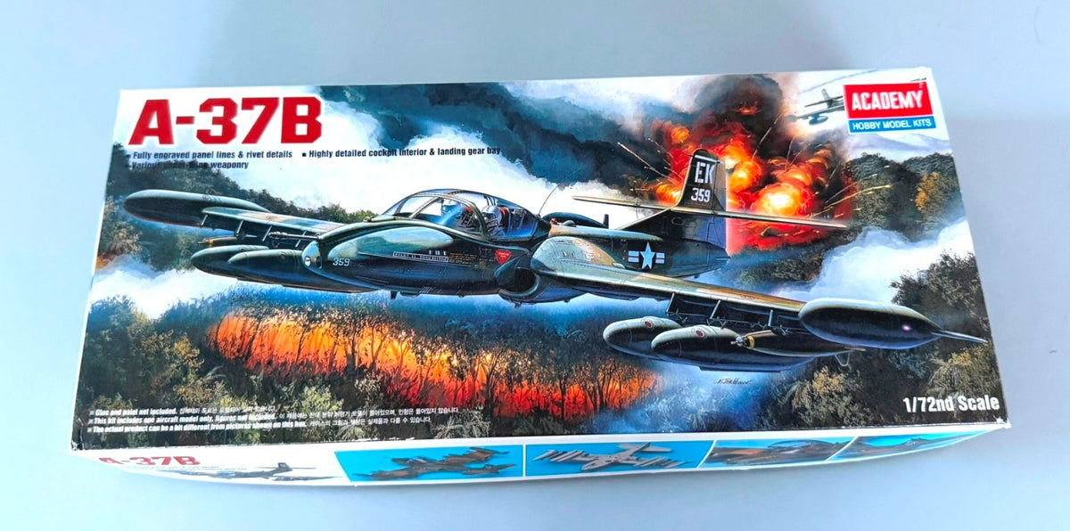 Academy A-37B Dragonfly U.S. Attack Aircraft 1/72 Model Kit #12461
