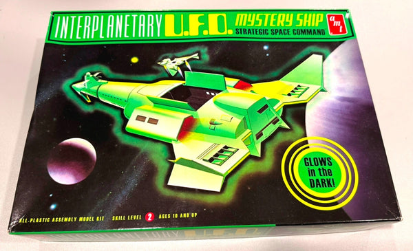 AMT. INTERPLANETARY U.F.O. MYSTERY SHIP. 1/500 SCALE. ITEM 622.