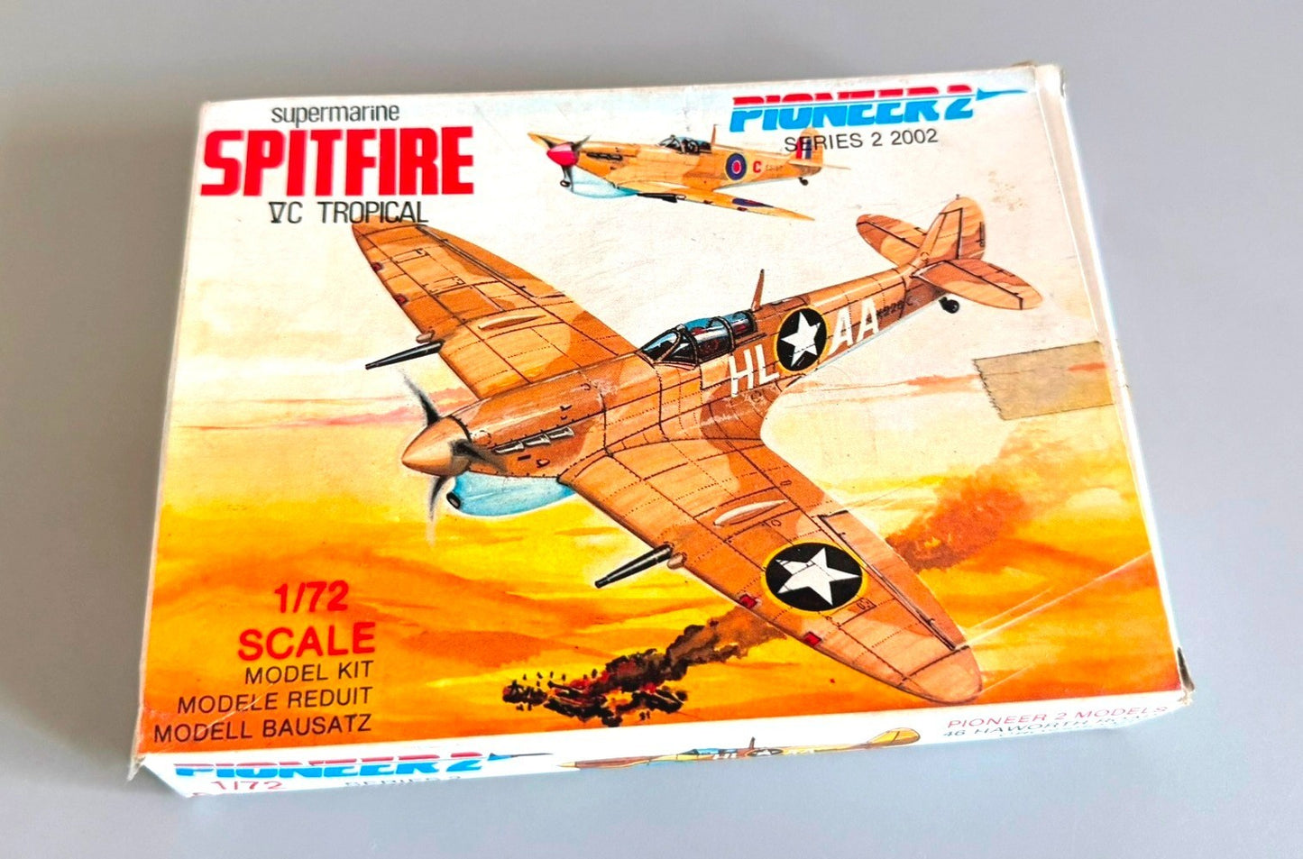 Fujimi Supermarine Spitfire VC Tropical 1/72 WWII Fighter Plastic Model Kit 2002