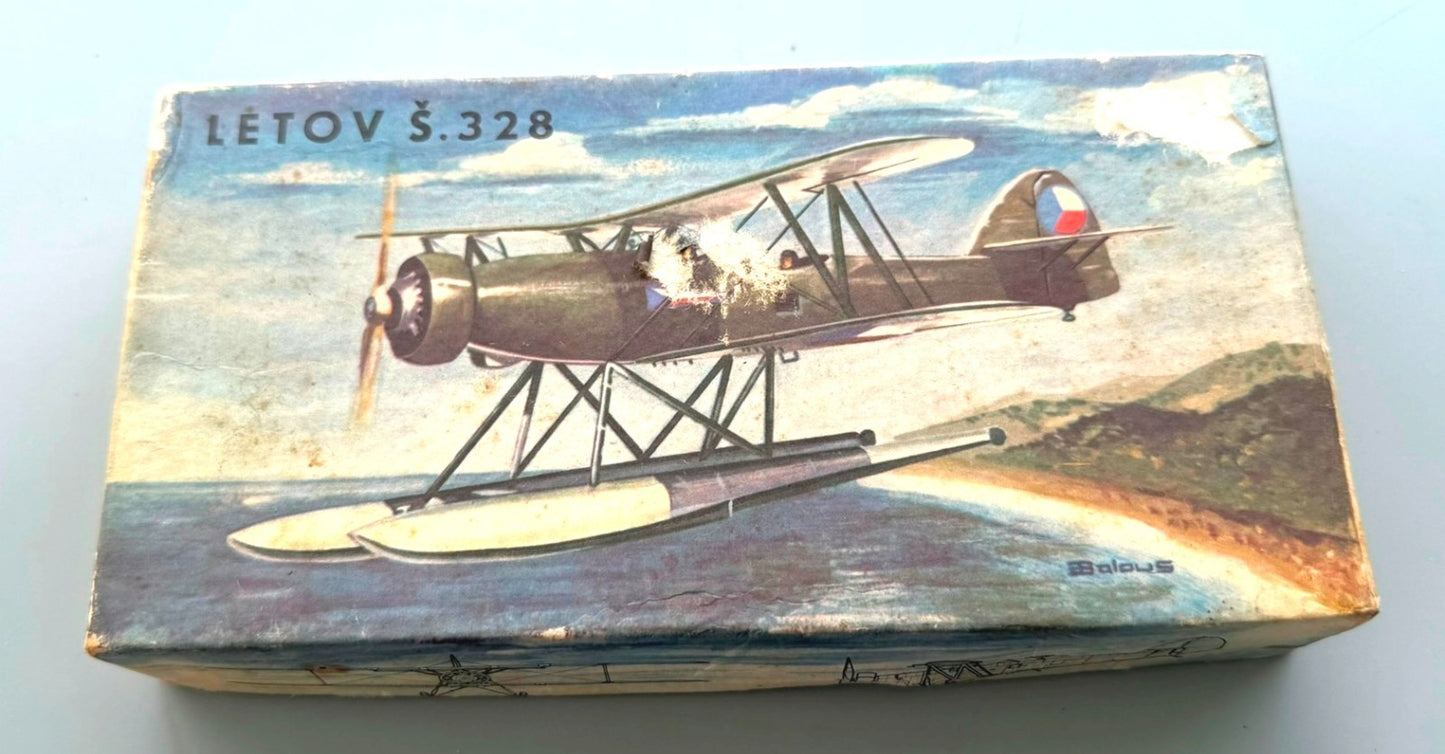 KP Letov S.328 1/72 Aircraft Model Kit  Vintage