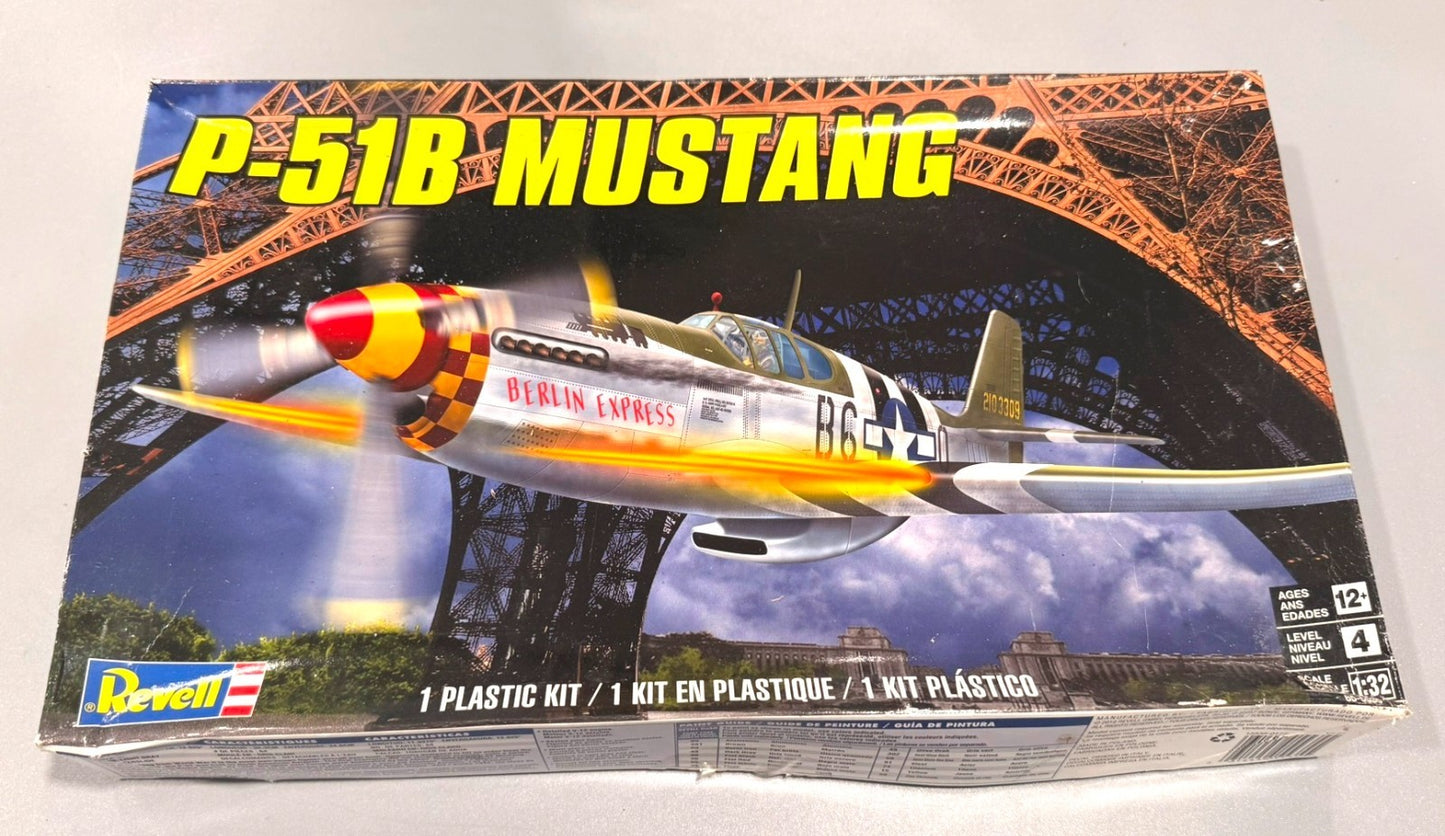REVELL. P-51B MUSTANG. 1:32 SCALE. KIT NO. 85-5635.